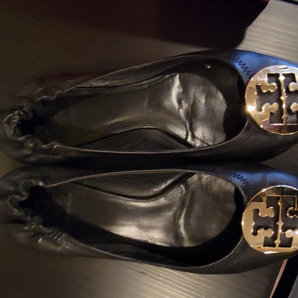 Tory Burch Black and Gold Reva Ballet Flats - Picture 3 of 4
